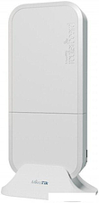 Wi-Fi роутер Mikrotik wAP ax wAPG-5HaxD2HaxD