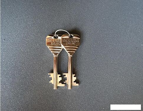 Офисный сейф SAFEtronics NTL 24Ms