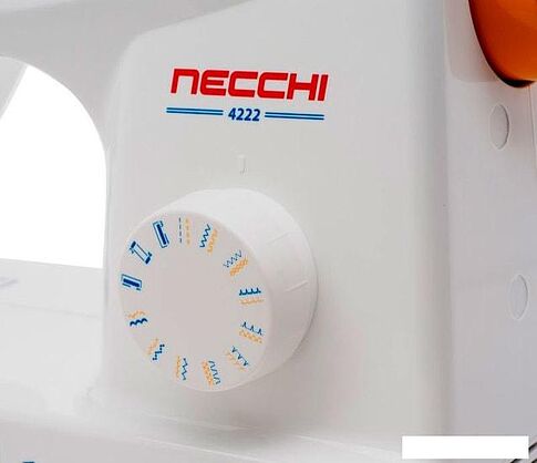 Швейная машина Necchi 4222