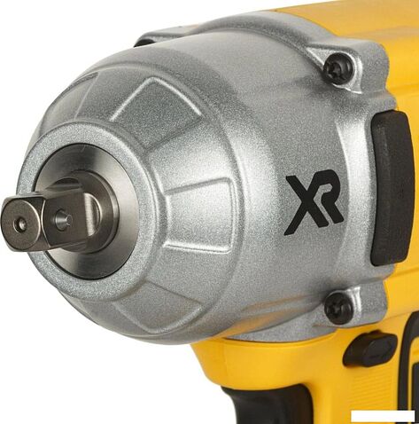 Гайковерт DeWalt DCF899P1 (с 1-им АКБ, кейс)