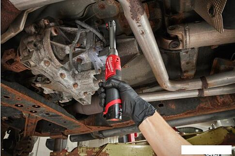 Трещотка Milwaukee M12 FUEL M12FHIR38LR-0 4933480791 (без АКБ)