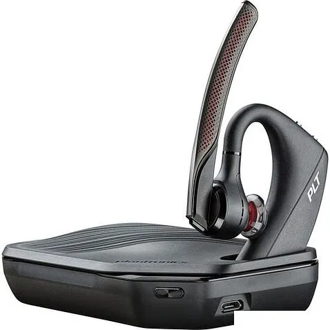 Bluetooth гарнитура Plantronics Voyager 5200 UC