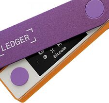 Аппаратный криптокошелек Ledger Nano X (ретро гейминг)