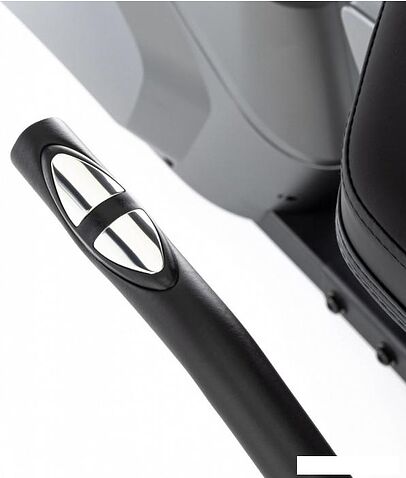 Велотренажер Oxygen Fitness Momentum Rb