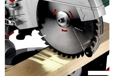 Торцовочная пила Metabo KGS 305 M 613305000