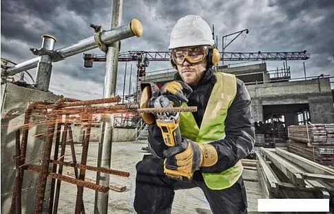 Угловая шлифмашина DeWalt DCG405P3 (с 2-мя АКБ, кейс)