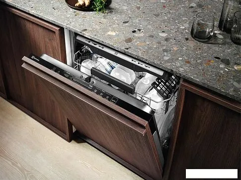 Встраиваемая посудомоечная машина Electrolux EEZ69410W