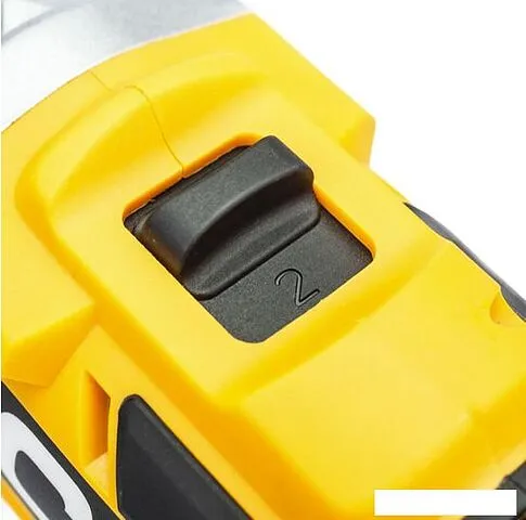 Ударная дрель-шуруповерт JCB 18BLCD-2XB-E (с 1-им АКБ)