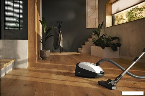 Пылесос Miele Classic C1 Flex SBAF5 (белый)