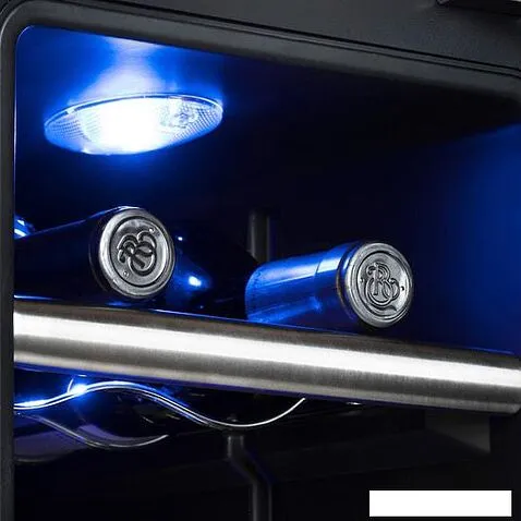 Винный шкаф Kitfort KT-2401