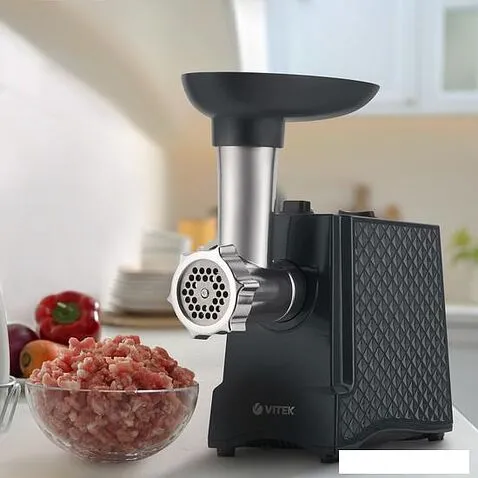 Мясорубка Vitek VT-3619