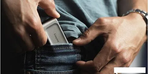 Внешний накопитель Kingston XS2000 500GB SXS2000/500G