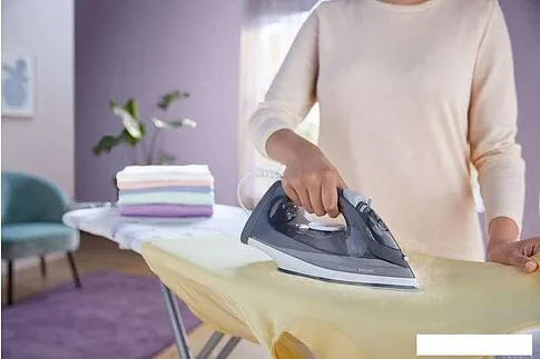 Утюг Philips GC1758/80