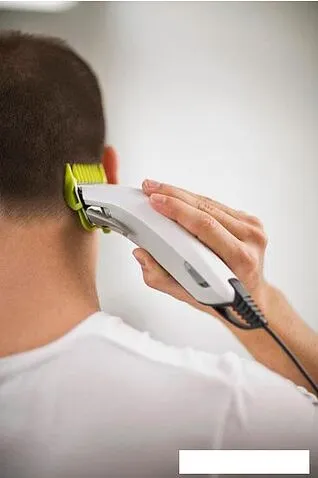 Машинка для стрижки Remington ColourCut HC5035