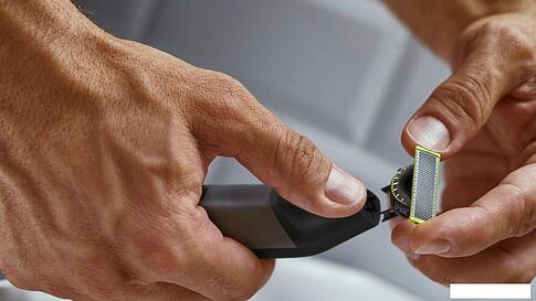 Универсальный триммер Philips OneBlade Pro 360 Face + Body QP6552/15