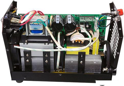 Сварочный инвертор Зубр ЗАС-М3-140