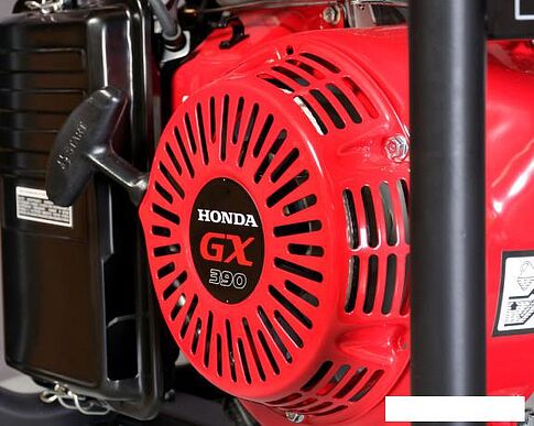 Бензиновый генератор Fubag WHS 210 DDC