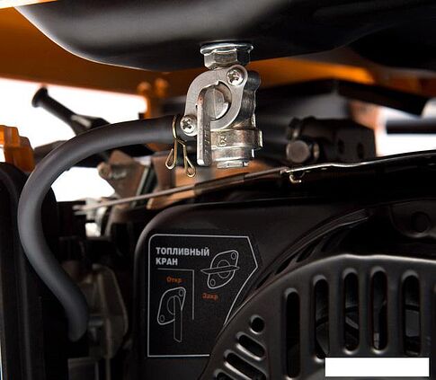 Бензиновый генератор Daewoo Power GDA 7500DPE-3