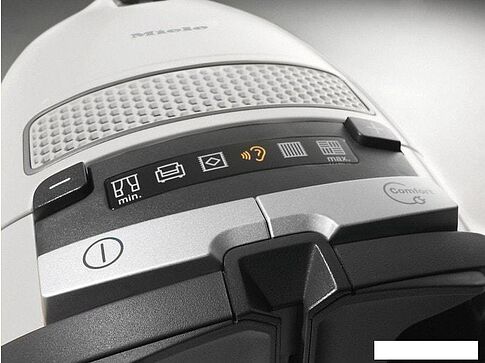 Пылесос Miele Complete C3 Allergy PowerLine SGFF4 (белый лотос)