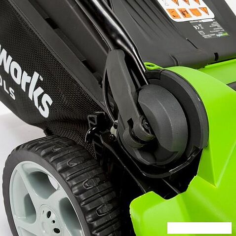 Колёсная газонокосилка Greenworks G40LM41K4 (с АКБ 4 Ah)