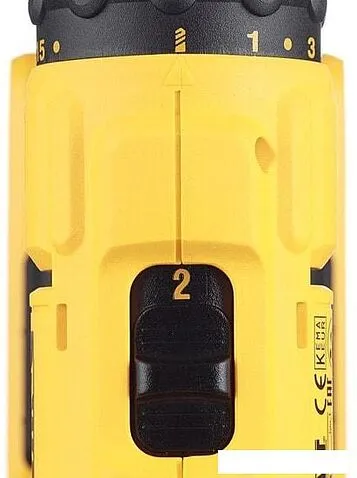 Дрель-шуруповерт DeWalt DCD771D2 (с 2-мя АКБ 2 Ah)