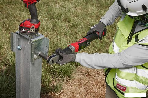 Гайковерт Milwaukee M18ONEFIW2FC12-0X 4933493412 (без АКБ, кейс)