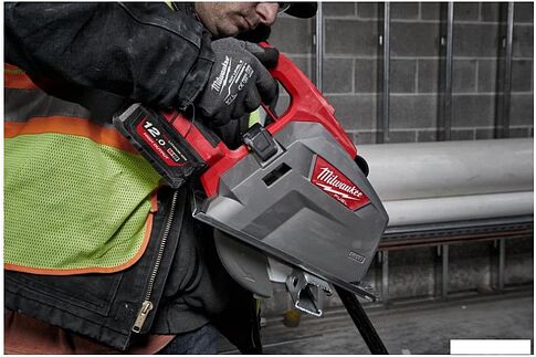 Дисковая (циркулярная) пила Milwaukee Fuel M18 FMCS66-0C 4933472110 (без АКБ, кейс)