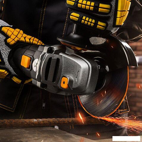 Угловая шлифмашина Runtec RT-AG900 (с 2-мя АКБ, сумка)