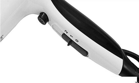 Фен StarWind SHT7102