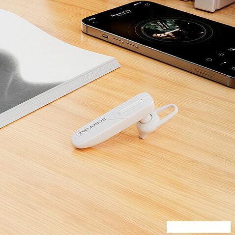 Bluetooth гарнитура Borofone BC36 (белый)