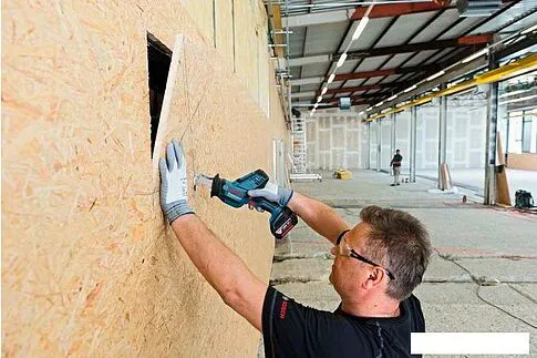 Сабельная пила Bosch GSA 18 V-LI C Professional [06016A5001]