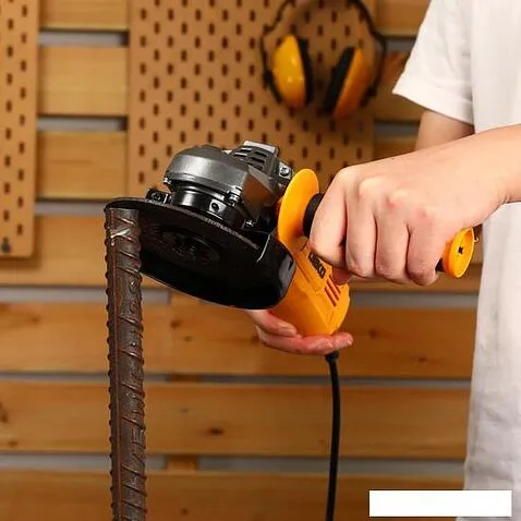 Угловая шлифмашина Deko DKAG1250-125