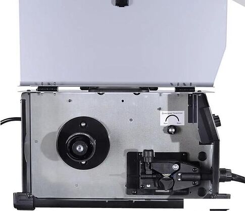 Сварочный инвертор Ресанта САИПА-22В/160А