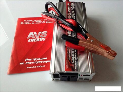 Автомобильный инвертор AVS 12/220V IN-1500W