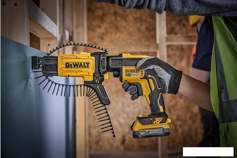 Шуруповерт для гипсокартона DeWalt DCF620E1K (с 1-им АКБ 1.7 Ач, кейс)