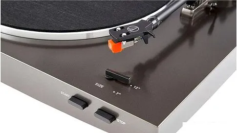 Виниловый проигрыватель Audio-Technica AT-LP2XGY