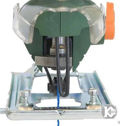 Электролобзик Калибр ЛЭМ-830Е