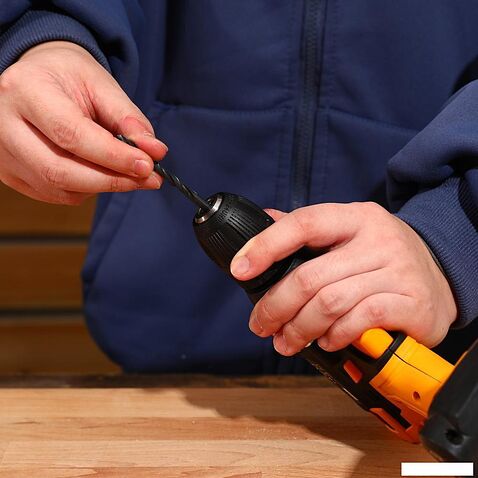 Дрель-шуруповерт Deko Banger 20V ONE+ 083-1110 (с 2-мя АКБ, кейс)