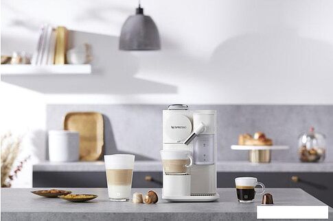 Капсульная кофеварка DeLonghi Lattissima One Evo EN510.W