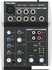 Микшерный пульт Behringer Xenyx 502S