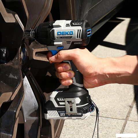 Гайковерт Deko DKIS 085-1067 (с 1-им АКБ)