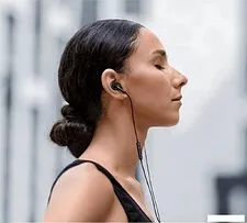Наушники Xiaomi Type-C Earphones M2413E1 (черный, международная версия) Наушники Xiaomi Type-C Earphones M2413E1 (черный, международная версия)