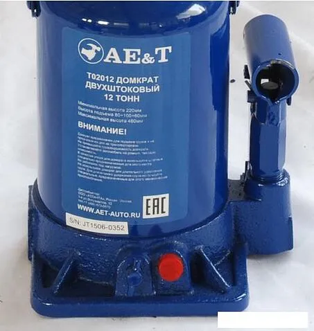 Бутылочный домкрат AE&T T02012 12т
