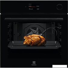 Электрический духовой шкаф Electrolux LOC9P3XZ