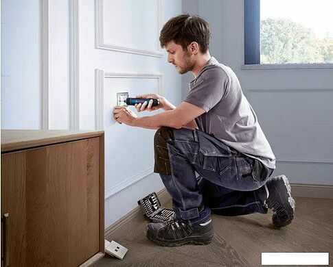 Электроотвертка Bosch Go Professional 06019H2200 (с АКБ, кейс)