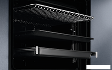 Электрический духовой шкаф Electrolux SteamBake PRO 600 EOD5H70BX Электрический духовой шкаф Electrolux SteamBake PRO 600 EOD5H70BX