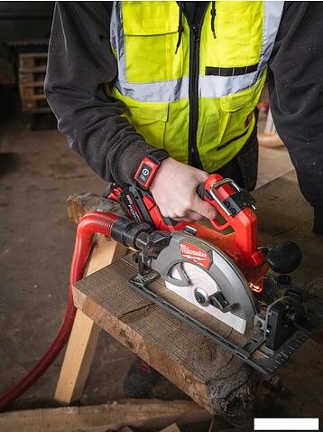 Дисковая (циркулярная) пила Milwaukee M18FCS66GR3-0 4933493491 (без АКБ)
