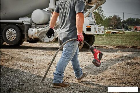 Вибратор глубинный Milwaukee M18 FUEL M18FCVN12-551 4933479597 (с 1-им АКБ)