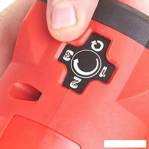 Гайковерт Milwaukee M12 FIW38-0 4933464612 (без АКБ)