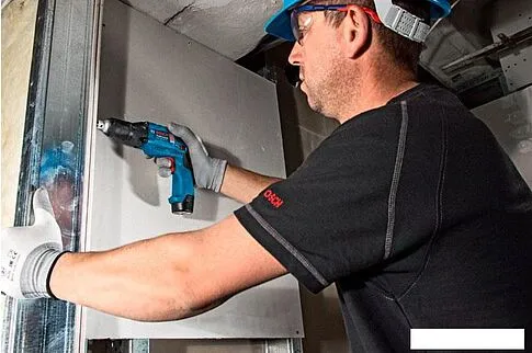 Шуруповерт Bosch GTB 12V-11 Professional (без аккумулятора)